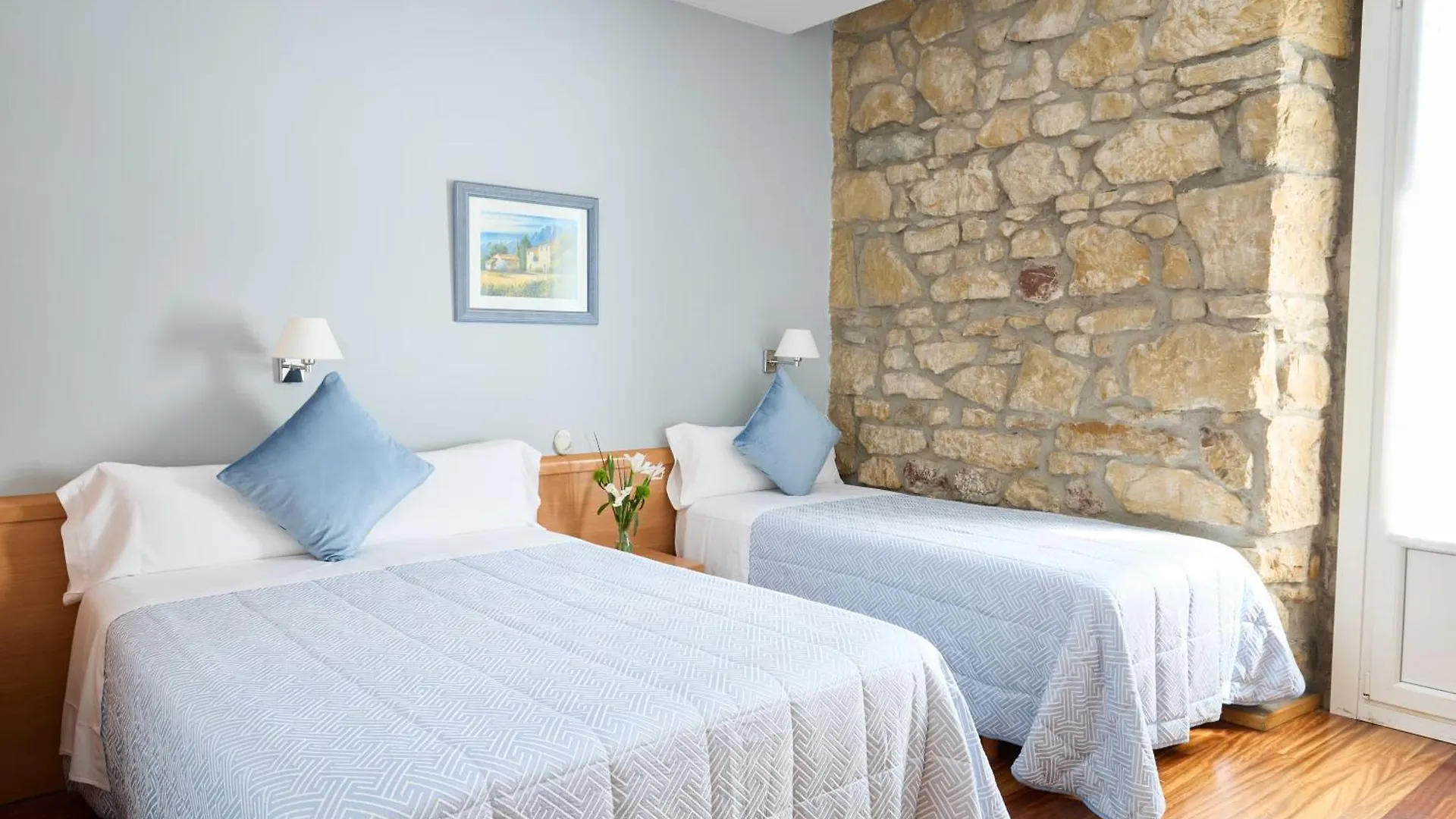Pension Nuevas Artes San Sebastian Spain