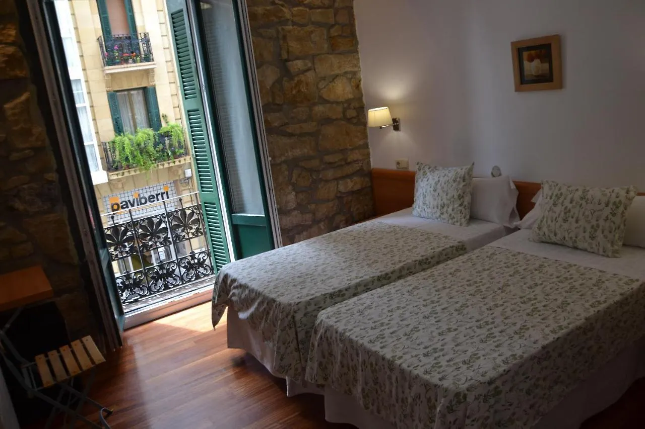 Pension Nuevas Artes San Sebastián Affittacamere